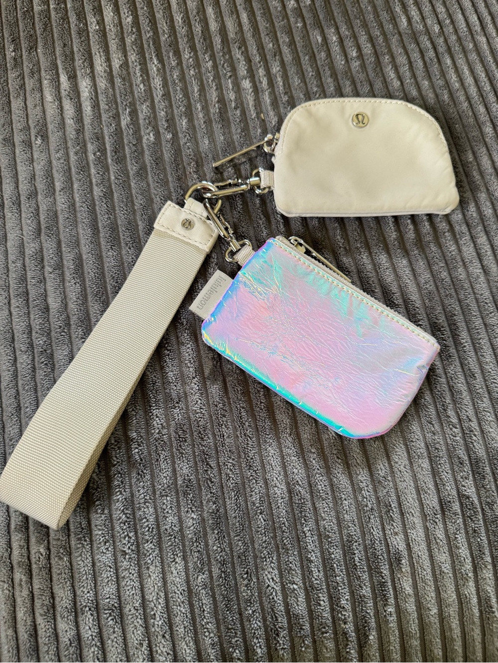 Lululemon Dual Pouch Wristlet Iridescent Bone Sold Out New NWOT